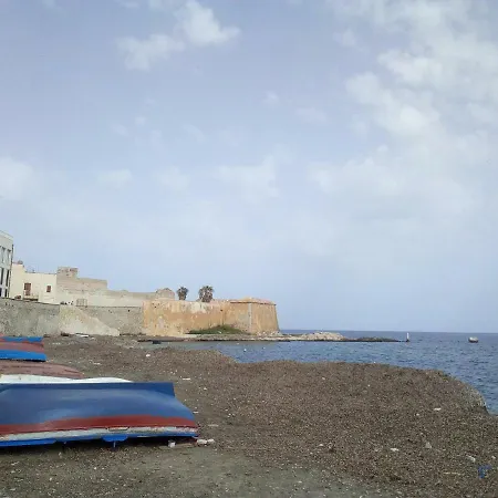 Tra Mare E Storia *